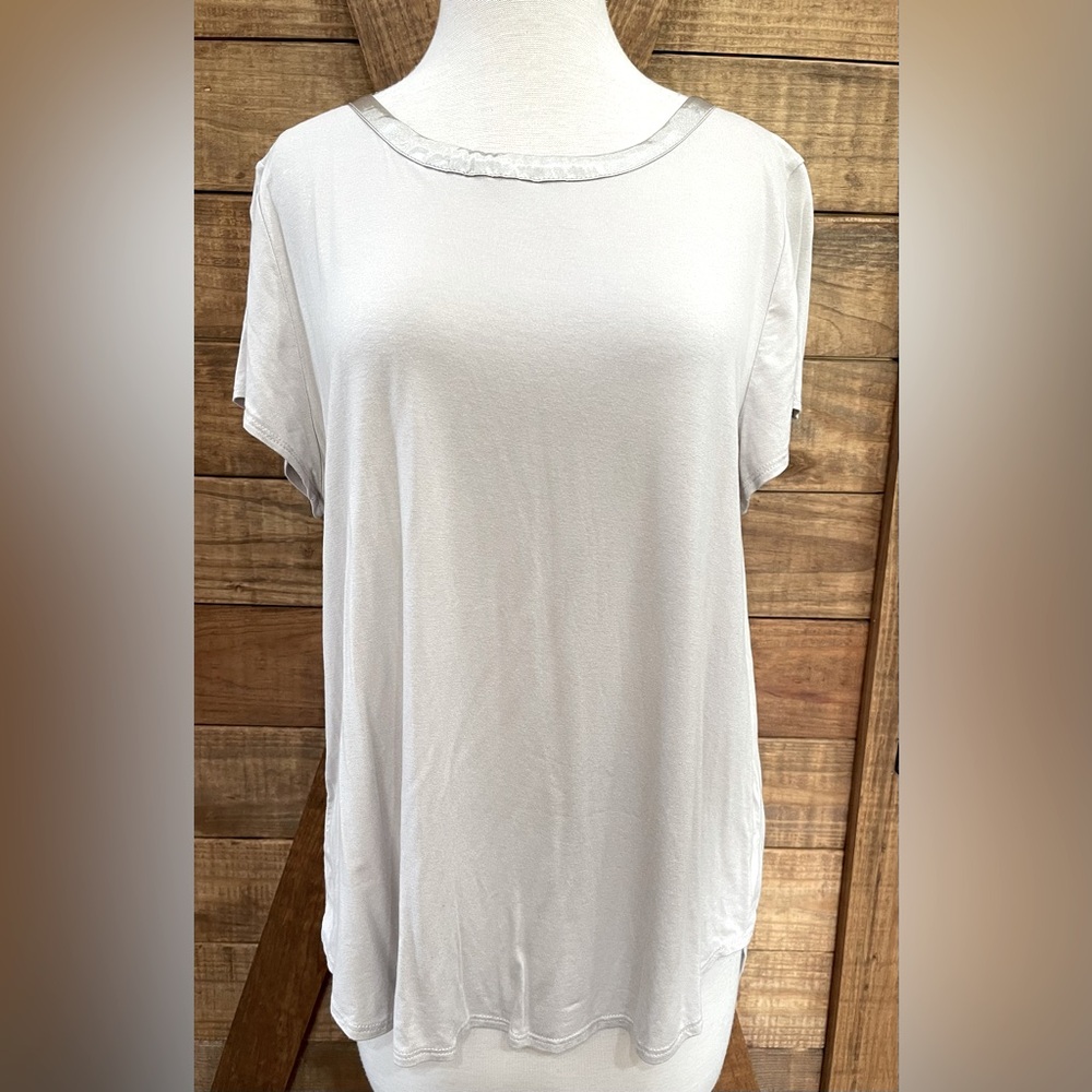 Light Gray Short Sleeve top